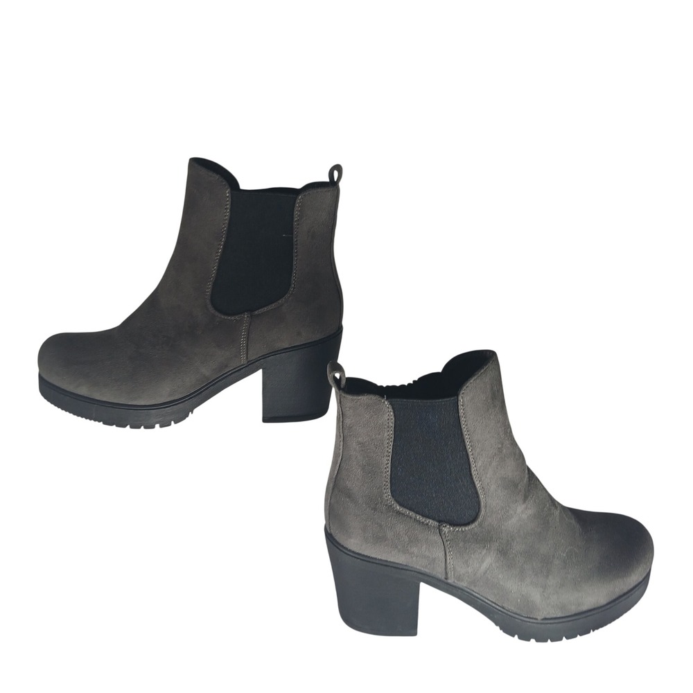 Dream Pairs Chelsea Boots Size 9 Gray Chunky Block Heel Lug Sole Platform Goth